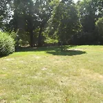 Campsite Le Nid Du Parc 4*