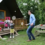 Le Nid Du Parc Campsite 4*