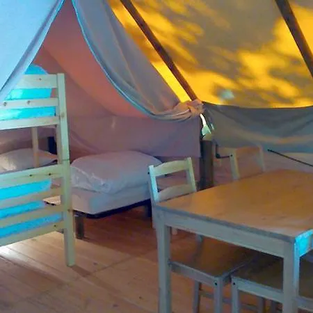 Campingplatz Le Nid Du Parc 4*