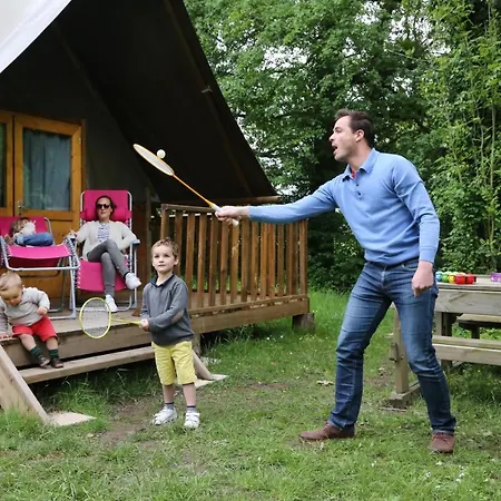 Le Nid Du Parc Camping