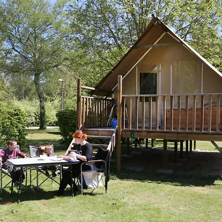 Camping Le Nid Du Parc Villars-les-Dombes