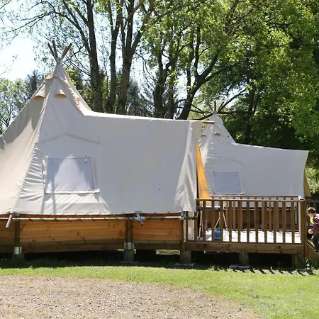 Campsite Le Nid Du Parc 4*