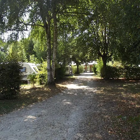 Le Nid Du Parc Campsite Villars-les-Dombes