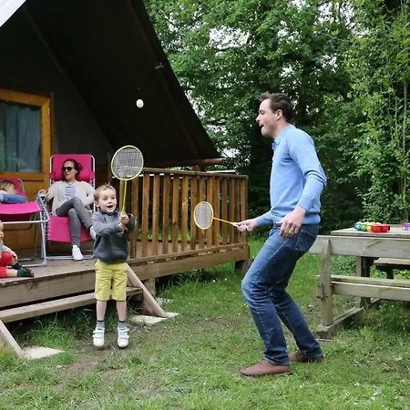 Le Nid Du Parc Campsite 4*
