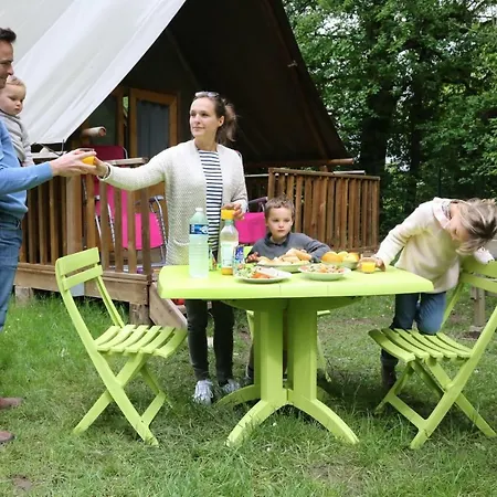 Le Nid Du Parc Campsite